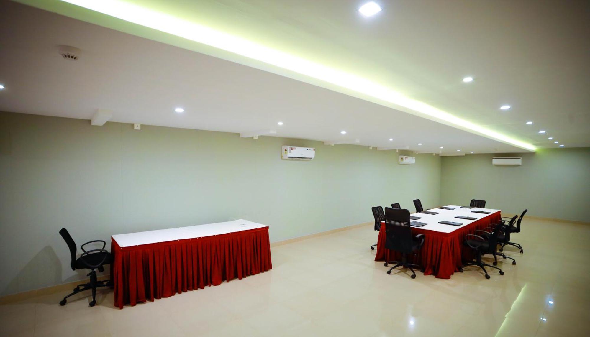 Hotel Emperor Sultan Bathery Bagian luar foto