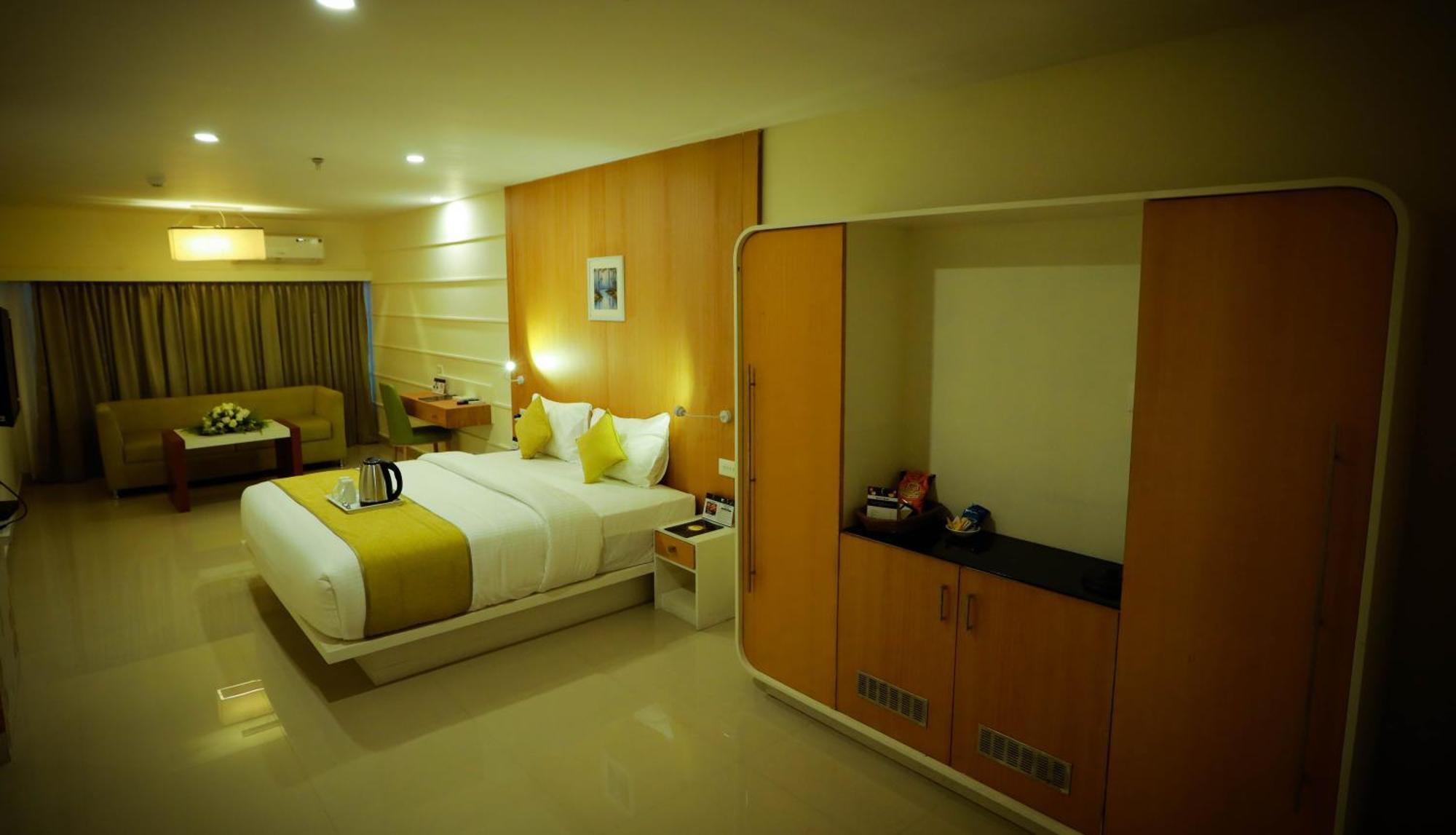 Hotel Emperor Sultan Bathery Bagian luar foto